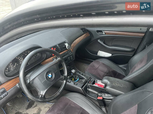 Черный БМВ 3 Серия, объемом двигателя 1.8 л и пробегом 227 тыс. км за 4250 $, фото 9 на Automoto.ua
