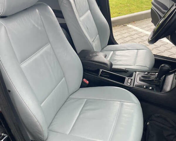 Черный БМВ 3 Серия, объемом двигателя 2 л и пробегом 292 тыс. км за 4800 $, фото 23 на Automoto.ua