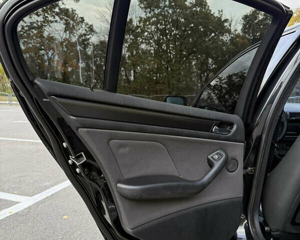 Черный БМВ 3 Серия, объемом двигателя 3 л и пробегом 368 тыс. км за 9000 $, фото 45 на Automoto.ua