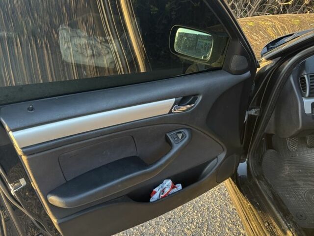 Чорний БМВ 3 Серія, об'ємом двигуна 2 л та пробігом 300 тис. км за 2700 $, фото 4 на Automoto.ua