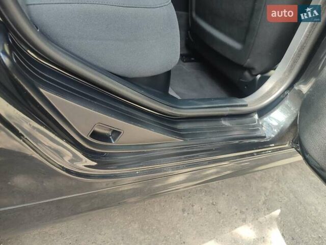 Черный БМВ 3 Серия, объемом двигателя 1.8 л и пробегом 130 тыс. км за 6700 $, фото 21 на Automoto.ua