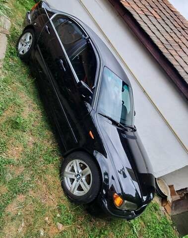 Чорний БМВ 3 Серія, об'ємом двигуна 1.8 л та пробігом 326 тис. км за 5400 $, фото 6 на Automoto.ua