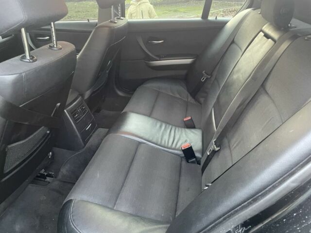 Черный БМВ 3 Серия, объемом двигателя 2.5 л и пробегом 200 тыс. км за 5999 $, фото 7 на Automoto.ua