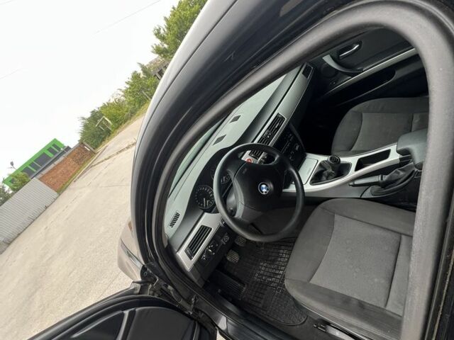 Чорний БМВ 3 Серія, об'ємом двигуна 2 л та пробігом 240 тис. км за 5500 $, фото 9 на Automoto.ua