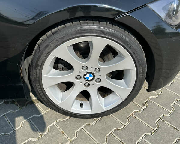 Чорний БМВ 3 Серія, об'ємом двигуна 3 л та пробігом 168 тис. км за 5555 $, фото 26 на Automoto.ua