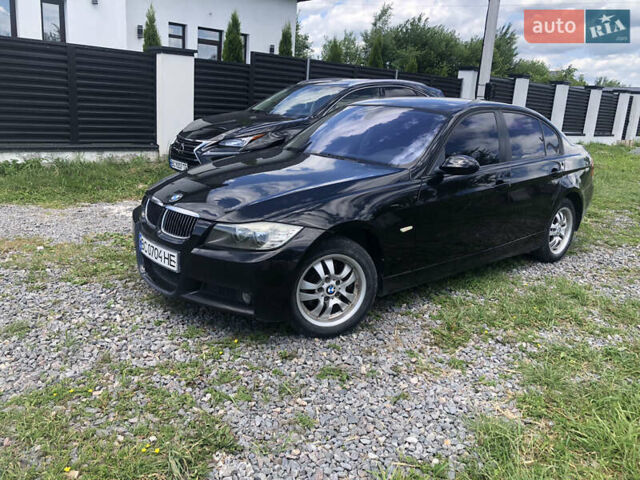 Черный БМВ 3 Серия, объемом двигателя 2 л и пробегом 235 тыс. км за 6700 $, фото 2 на Automoto.ua