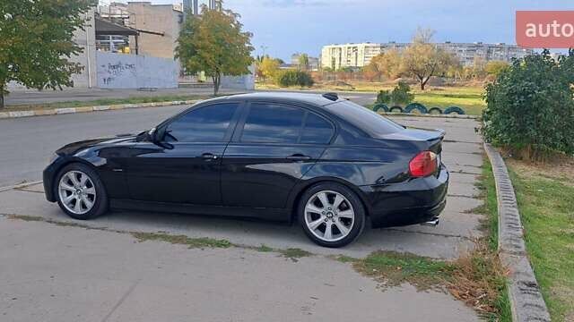 Черный БМВ 3 Серия, объемом двигателя 2.5 л и пробегом 333 тыс. км за 7999 $, фото 4 на Automoto.ua