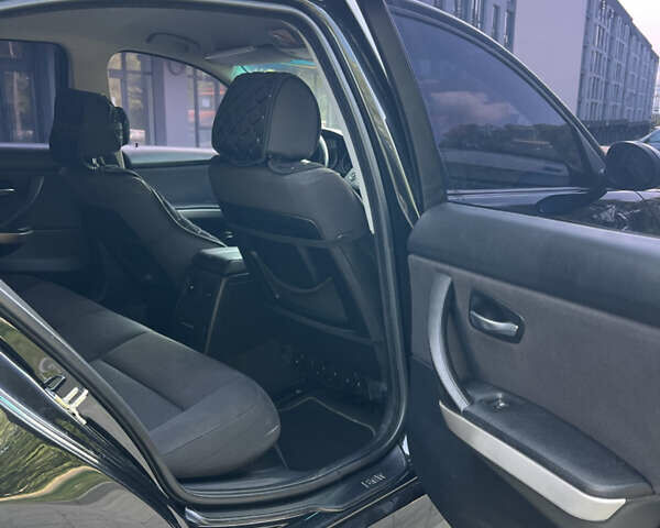 Чорний БМВ 3 Серія, об'ємом двигуна 2 л та пробігом 258 тис. км за 7500 $, фото 14 на Automoto.ua