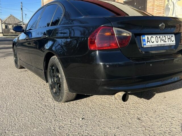 Чорний БМВ 3 Серія, об'ємом двигуна 2 л та пробігом 220 тис. км за 6800 $, фото 4 на Automoto.ua