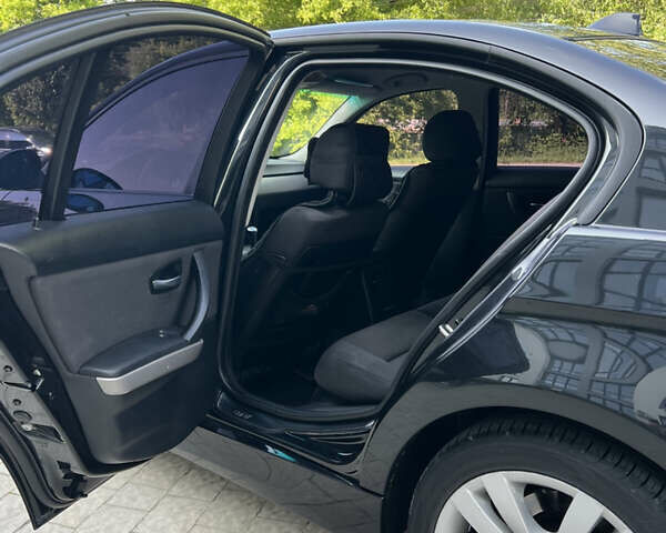 Чорний БМВ 3 Серія, об'ємом двигуна 2 л та пробігом 258 тис. км за 7500 $, фото 12 на Automoto.ua