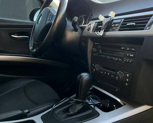 Черный БМВ 3 Серия, объемом двигателя 2 л и пробегом 216 тыс. км за 7999 $, фото 25 на Automoto.ua