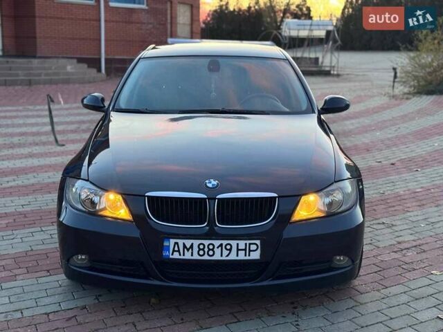 Черный БМВ 3 Серия, объемом двигателя 2 л и пробегом 324 тыс. км за 5600 $, фото 2 на Automoto.ua