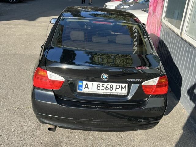 Черный БМВ 3 Серия, объемом двигателя 2 л и пробегом 294 тыс. км за 6500 $, фото 1 на Automoto.ua