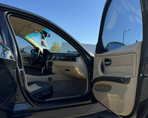 БМВ 3 Серия 2005 в Дубно на Automoto.ua Черный БМВ 3 Серия, объемом двигателя 2 л и пробегом 250 тыс. км за 5999 $, фото 15 на Automoto.ua