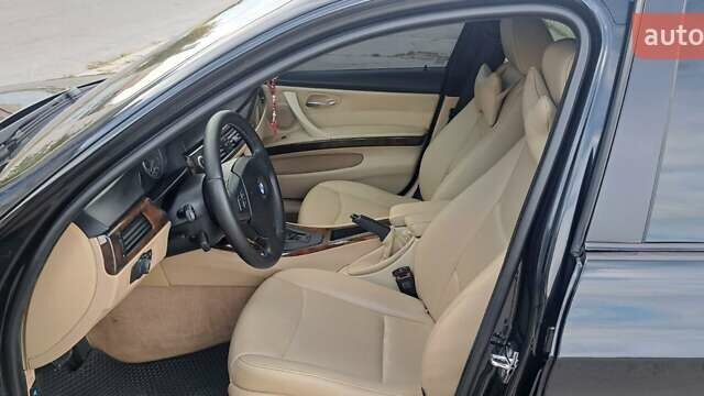 Черный БМВ 3 Серия, объемом двигателя 2.5 л и пробегом 333 тыс. км за 7999 $, фото 9 на Automoto.ua