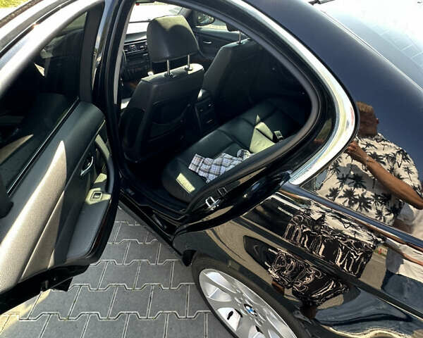 Чорний БМВ 3 Серія, об'ємом двигуна 3 л та пробігом 168 тис. км за 5555 $, фото 37 на Automoto.ua