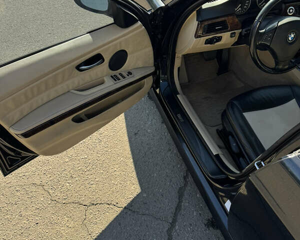 БМВ 3 Серия 2005 в Дубно на Automoto.ua Черный БМВ 3 Серия, объемом двигателя 2 л и пробегом 250 тыс. км за 5999 $, фото 18 на Automoto.ua