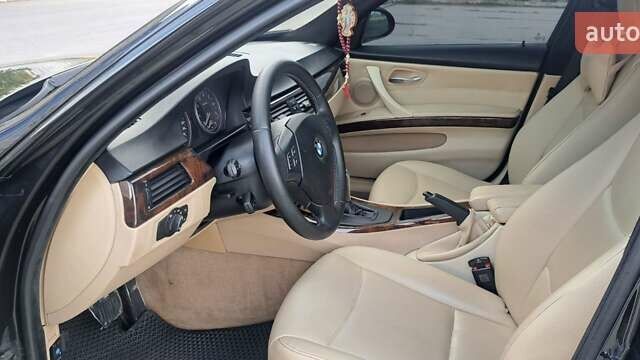 Черный БМВ 3 Серия, объемом двигателя 2.5 л и пробегом 333 тыс. км за 7999 $, фото 11 на Automoto.ua