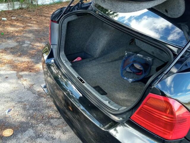 Черный БМВ 3 Серия, объемом двигателя 2 л и пробегом 370 тыс. км за 7200 $, фото 6 на Automoto.ua