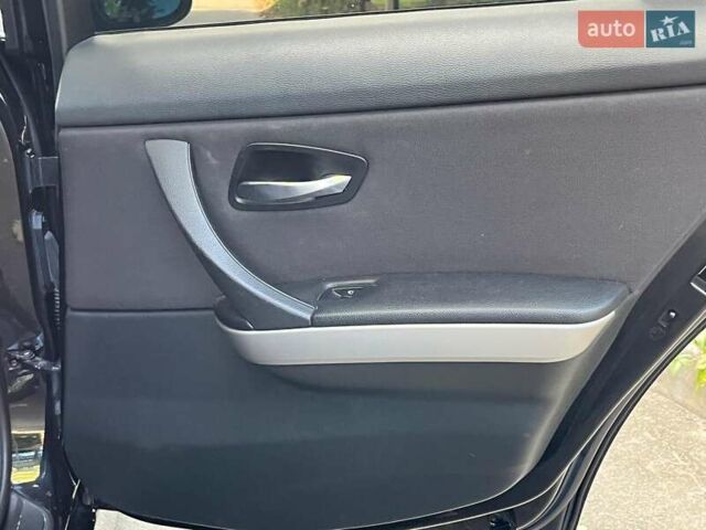 Чорний БМВ 3 Серія, об'ємом двигуна 2 л та пробігом 225 тис. км за 7590 $, фото 23 на Automoto.ua