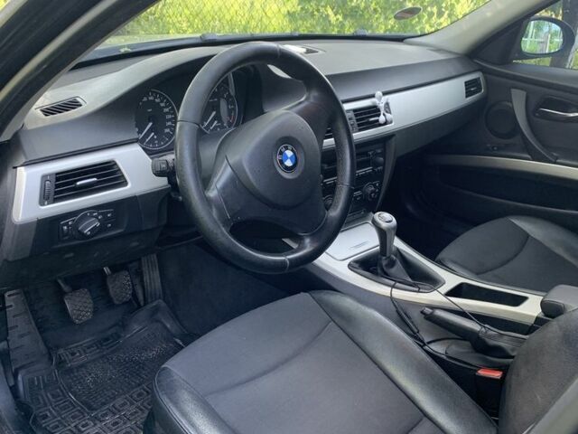 Черный БМВ 3 Серия, объемом двигателя 2 л и пробегом 290 тыс. км за 6700 $, фото 4 на Automoto.ua