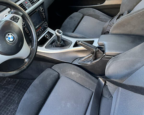 Черный БМВ 3 Серия, объемом двигателя 2 л и пробегом 370 тыс. км за 6200 $, фото 16 на Automoto.ua