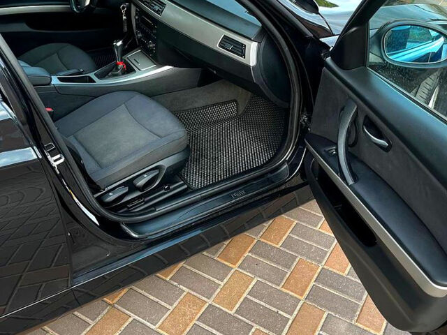 Черный БМВ 3 Серия, объемом двигателя 2 л и пробегом 189 тыс. км за 6499 $, фото 7 на Automoto.ua