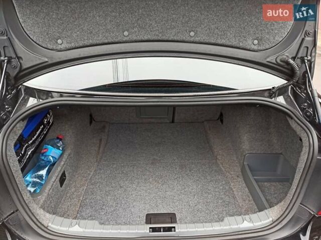 Черный БМВ 3 Серия, объемом двигателя 2 л и пробегом 184 тыс. км за 8600 $, фото 22 на Automoto.ua