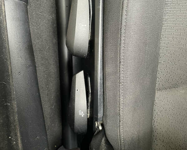 Черный БМВ 3 Серия, объемом двигателя 2 л и пробегом 286 тыс. км за 6950 $, фото 37 на Automoto.ua