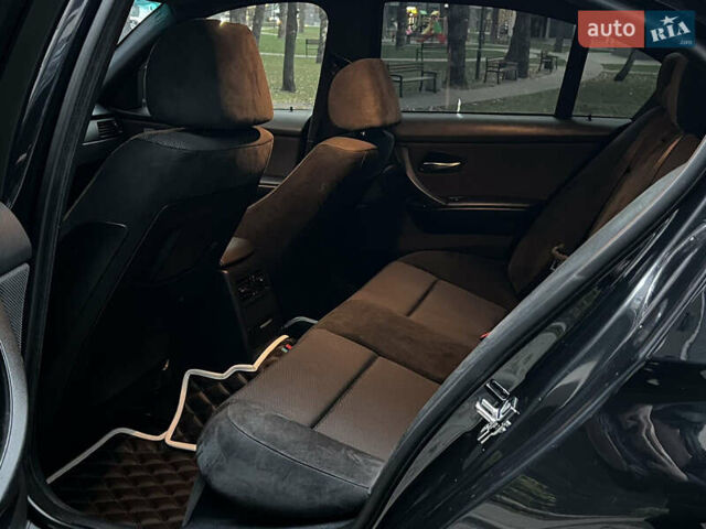 Чорний БМВ 3 Серія, об'ємом двигуна 3 л та пробігом 205 тис. км за 6999 $, фото 17 на Automoto.ua