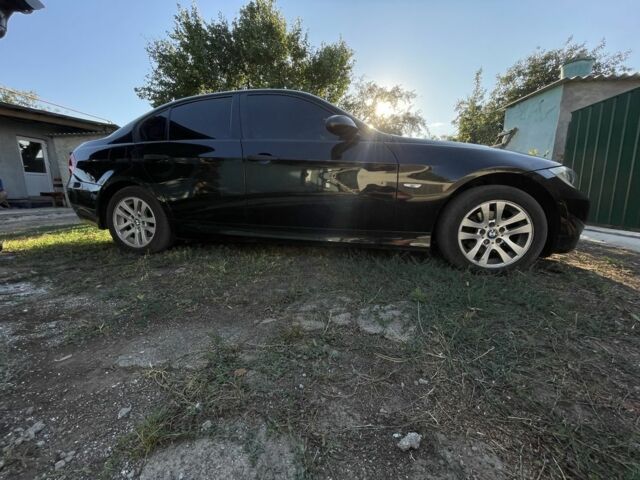 Черный БМВ 3 Серия, объемом двигателя 2 л и пробегом 220 тыс. км за 6200 $, фото 4 на Automoto.ua