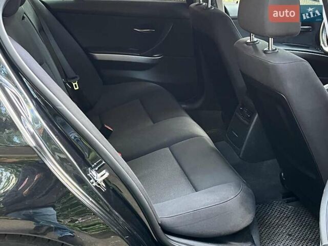 Чорний БМВ 3 Серія, об'ємом двигуна 2 л та пробігом 225 тис. км за 7590 $, фото 24 на Automoto.ua