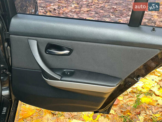 БМВ 3 Серия 2006 в Киеве на Automoto.ua Черный БМВ 3 Серия, объемом двигателя 2 л и пробегом 328 тыс. км за 7790 $, фото 25 на Automoto.ua