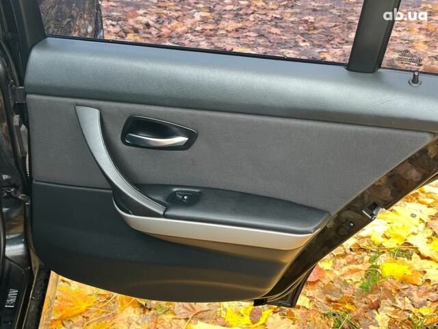 БМВ 3 Серия 2006 в Киеве на Automoto.ua Черный БМВ 3 Серия, объемом двигателя 2 л и пробегом 328 тыс. км за 7790 $, фото 25 на Automoto.ua