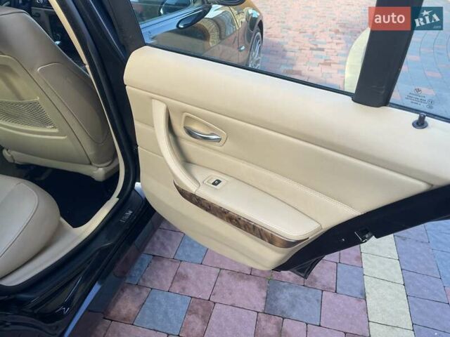 Черный БМВ 3 Серия, объемом двигателя 2 л и пробегом 212 тыс. км за 7800 $, фото 9 на Automoto.ua