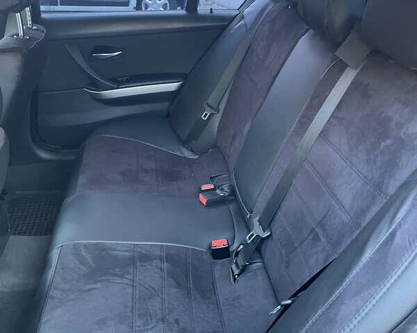 Черный БМВ 3 Серия, объемом двигателя 2 л и пробегом 328 тыс. км за 6700 $, фото 18 на Automoto.ua