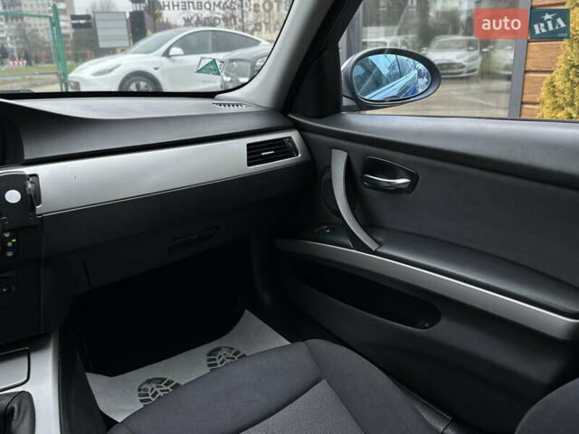 Черный БМВ 3 Серия, объемом двигателя 2 л и пробегом 278 тыс. км за 8900 $, фото 41 на Automoto.ua