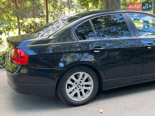 Чорний БМВ 3 Серія, об'ємом двигуна 2 л та пробігом 225 тис. км за 7590 $, фото 12 на Automoto.ua