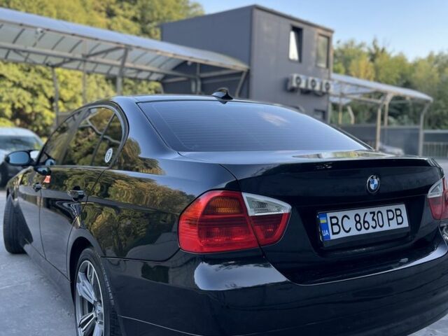 Черный БМВ 3 Серия, объемом двигателя 2 л и пробегом 328 тыс. км за 7500 $, фото 4 на Automoto.ua