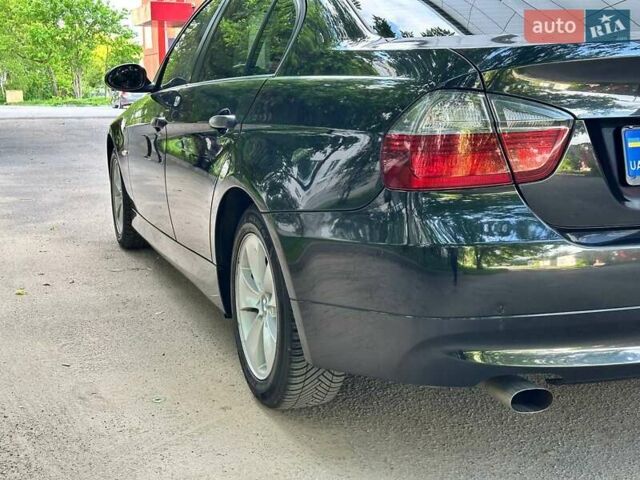 Чорний БМВ 3 Серія, об'ємом двигуна 2 л та пробігом 155 тис. км за 7599 $, фото 6 на Automoto.ua