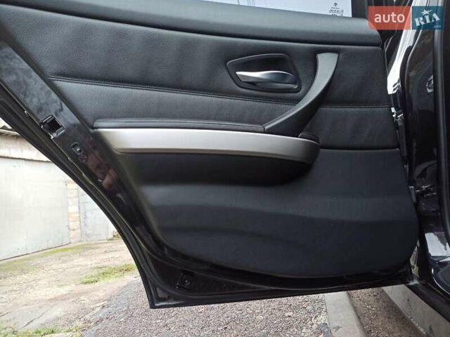 Черный БМВ 3 Серия, объемом двигателя 2 л и пробегом 184 тыс. км за 8600 $, фото 3 на Automoto.ua