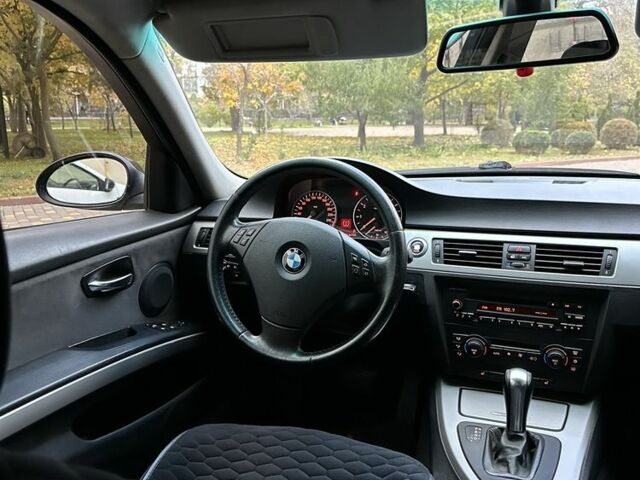 Черный БМВ 3 Серия, объемом двигателя 2 л и пробегом 265 тыс. км за 5800 $, фото 10 на Automoto.ua