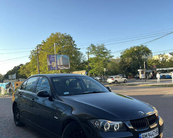 Черный БМВ 3 Серия, объемом двигателя 2 л и пробегом 370 тыс. км за 6200 $, фото 3 на Automoto.ua