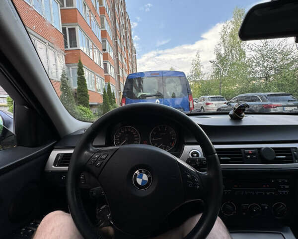 Черный БМВ 3 Серия, объемом двигателя 2 л и пробегом 285 тыс. км за 7600 $, фото 7 на Automoto.ua