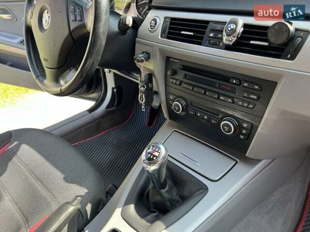 Чорний БМВ 3 Серія, об'ємом двигуна 2 л та пробігом 300 тис. км за 5990 $, фото 11 на Automoto.ua