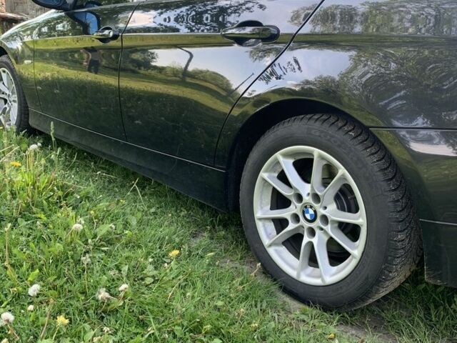 Черный БМВ 3 Серия, объемом двигателя 2 л и пробегом 290 тыс. км за 6700 $, фото 6 на Automoto.ua