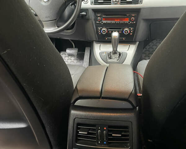 Черный БМВ 3 Серия, объемом двигателя 2 л и пробегом 286 тыс. км за 6950 $, фото 47 на Automoto.ua