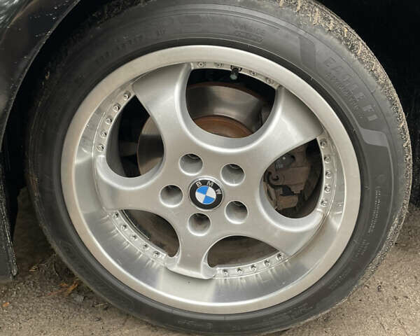 Черный БМВ 3 Серия, объемом двигателя 2 л и пробегом 286 тыс. км за 6950 $, фото 30 на Automoto.ua