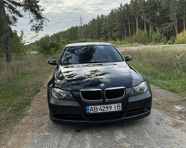 Черный БМВ 3 Серия, объемом двигателя 2 л и пробегом 274 тыс. км за 4700 $, фото 1 на Automoto.ua