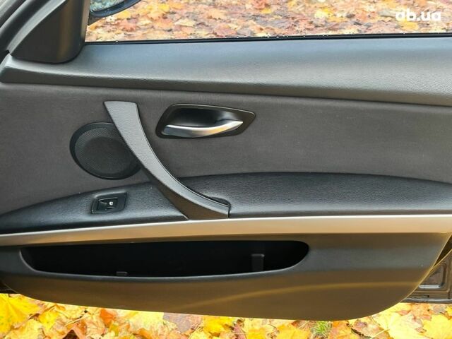 БМВ 3 Серия 2006 в Киеве на Automoto.ua Черный БМВ 3 Серия, объемом двигателя 2 л и пробегом 328 тыс. км за 7790 $, фото 27 на Automoto.ua